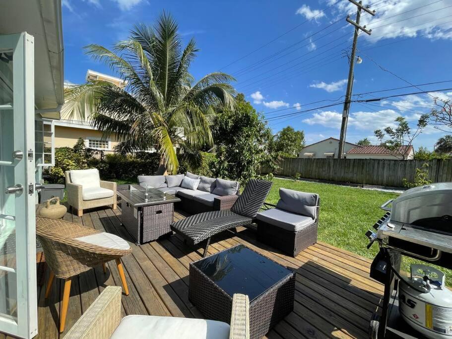 Hot Tub, Tiki Bar, Outdoor Shower, Near Intercoastal Waterway! West Palm Beach Eksteriør bilde