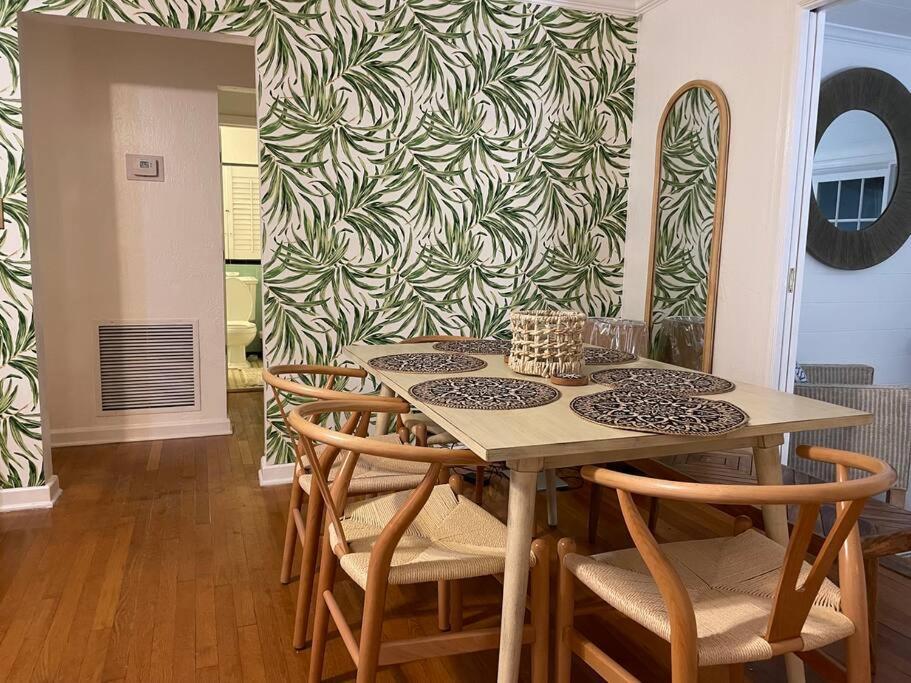 Hot Tub, Tiki Bar, Outdoor Shower, Near Intercoastal Waterway! West Palm Beach Eksteriør bilde