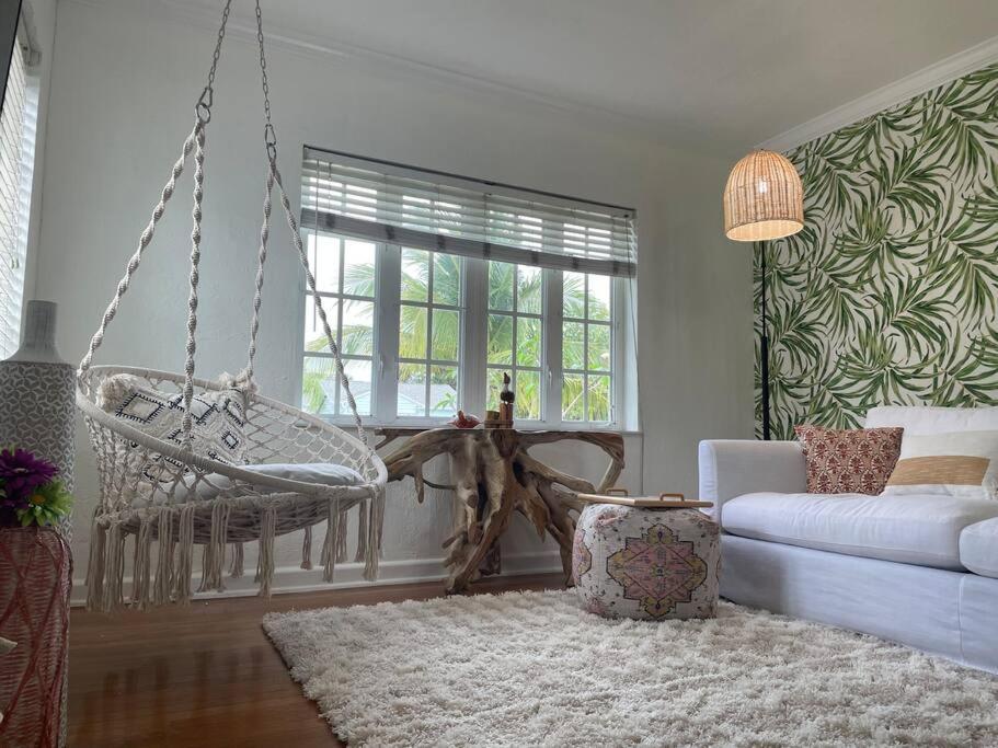 Hot Tub, Tiki Bar, Outdoor Shower, Near Intercoastal Waterway! West Palm Beach Eksteriør bilde